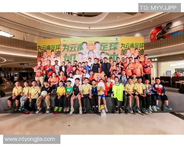 足球明星代言美的魅力展现运动与生活的完美结合