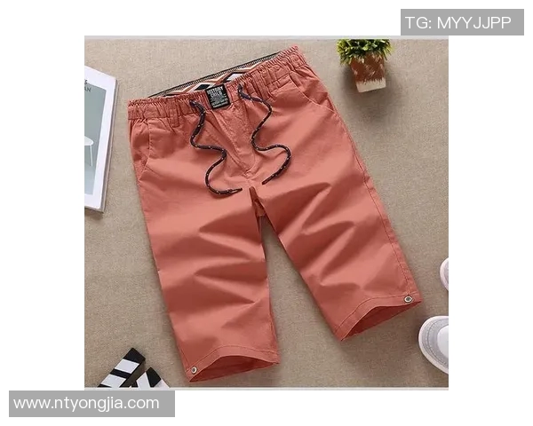 足球明星短裤时尚搭配照片展示引领潮流风向标